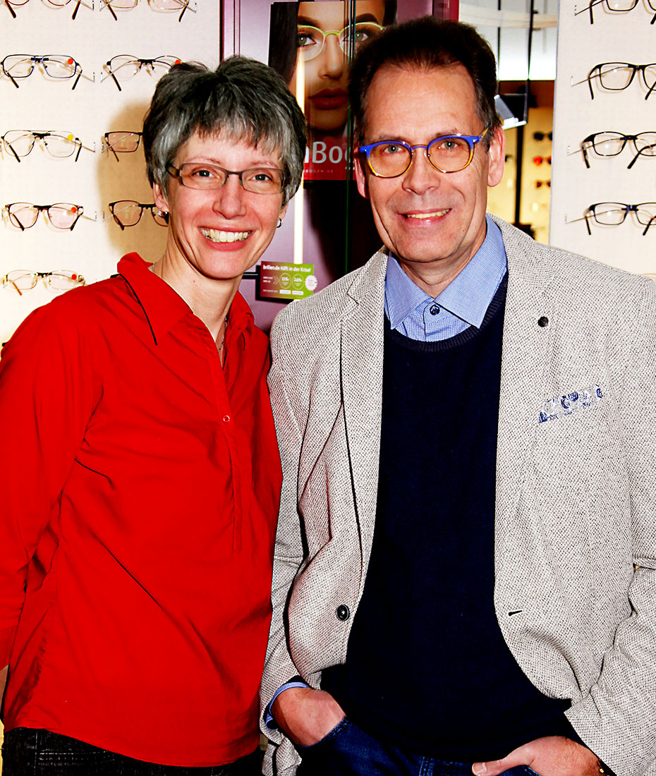 Augenoptikermeisterin Anett Ritsert und Augenoptikermeister Thomas Böhm