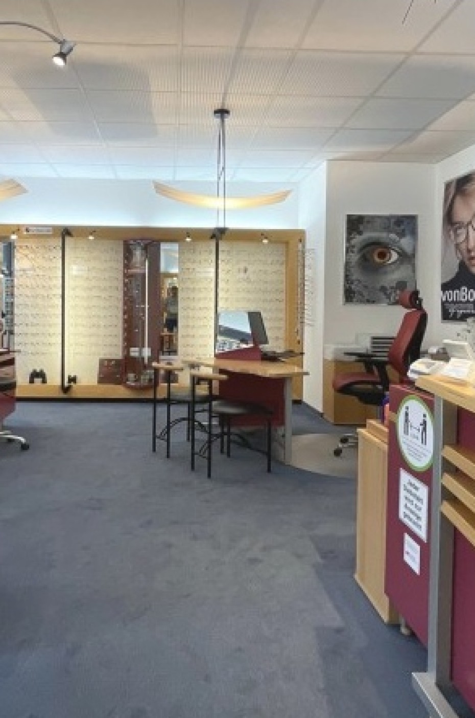 Laden-Ansicht innen; City Optik Brillenstudio Hoyerswerda